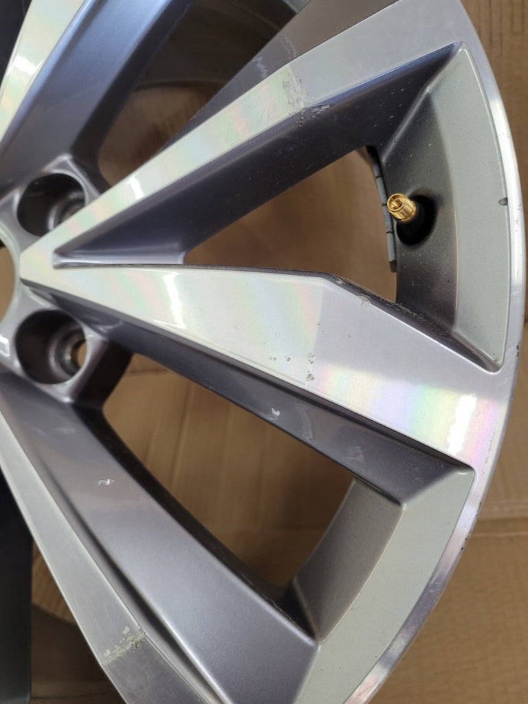 1x Alufelge 17 Zoll 7.0" 5x112 45ET 2GA601025P VW T-Roc I Rim Wheel FEL5804595318sc