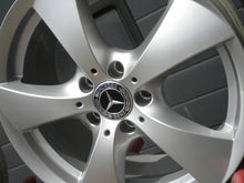 Load image into Gallery viewer, 4x Alufelge 17 Zoll 7.5" 5x112 45ET Glanz Silber 75745112566 Mercedes-Benz W205 FEL1746901339fj