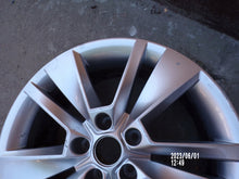 Laden Sie das Bild in den Galerie-Viewer, 1x Alufelge 18 Zoll 7.0&quot; 5x112 43ET 565601025C Skoda Kodiaq Rim Wheel