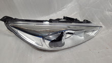 Load image into Gallery viewer, Frontscheinwerfer Ford Focus F1EB-13005-AD Xenon Rechts Scheinwerfer Headlight SCH4955851333gs