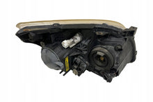 Laden Sie das Bild in den Galerie-Viewer, Frontscheinwerfer Toyota Avensis 35109 E411332 Links Scheinwerfer Headlight SCH2090254503ei
