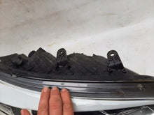 Load image into Gallery viewer, Frontscheinwerfer Kia Ceed 92102-A2010 Rechts Scheinwerfer Headlight