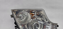 Laden Sie das Bild in den Galerie-Viewer, Frontscheinwerfer Mercedes-Benz A9608200739 Xenon Rechts Scheinwerfer Headlight