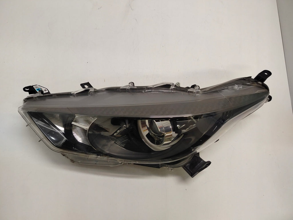 Frontscheinwerfer Toyota Yaris EUK0-6 Links Scheinwerfer Headlight SCH1407743357zd