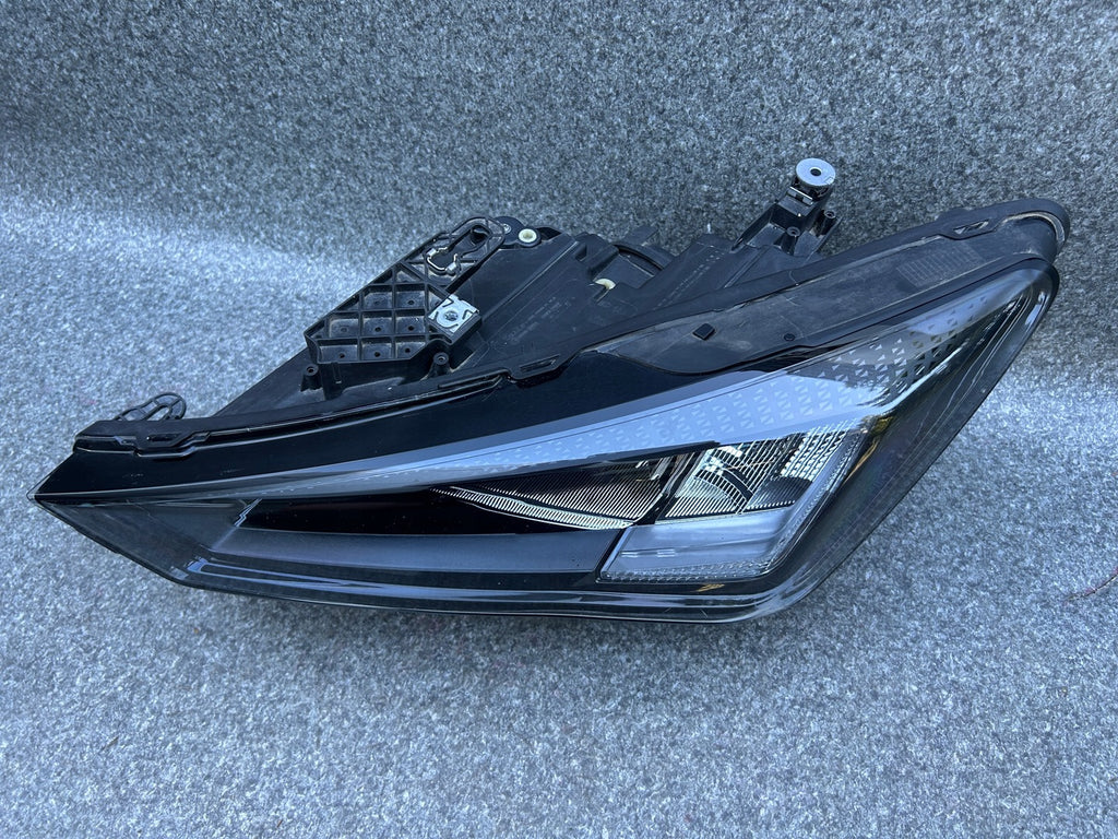 Frontscheinwerfer Seat Leon 5FB941005D Links Scheinwerfer Headlight SCH4977940406ko