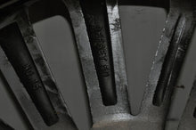 Load image into Gallery viewer, 1x Alufelge 17 Zoll 7.0&quot; 5x114.3 50ET 52910-J9200 Hyundai Kona Rim Wheel