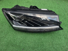Laden Sie das Bild in den Galerie-Viewer, Frontscheinwerfer Skoda Fabia III 6V1941016E LED Rechts Scheinwerfer Headlight SCH8570436508pg