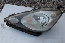 Laden Sie das Bild in den Galerie-Viewer, Frontscheinwerfer Honda Jazz III Links Scheinwerfer Headlight