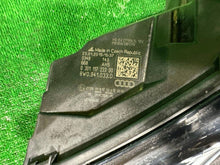 Laden Sie das Bild in den Galerie-Viewer, Frontscheinwerfer Audi A4 B9 8W0941033D Full LED Links Scheinwerfer Headlight