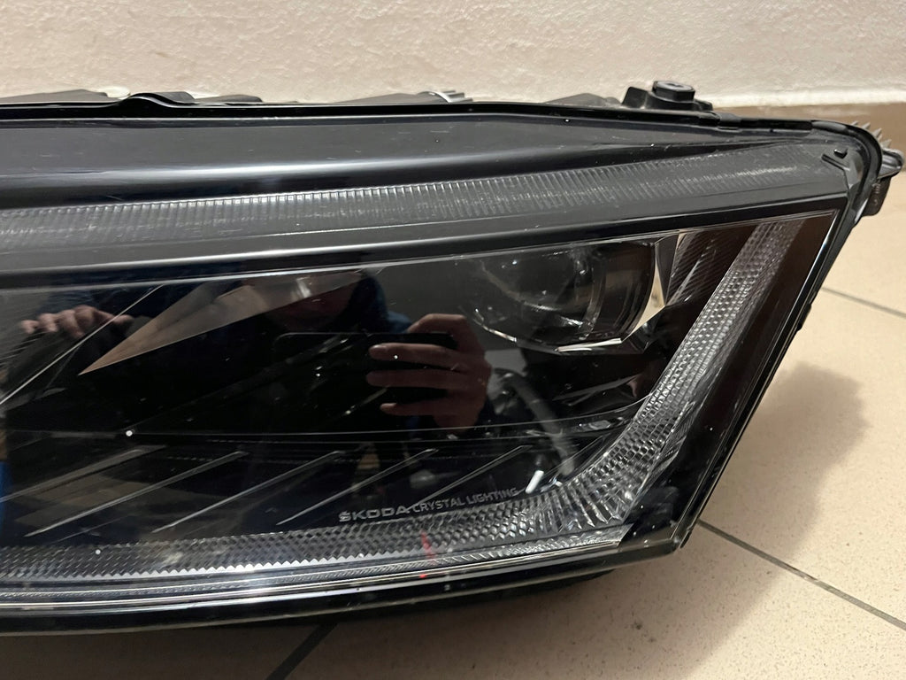 Frontscheinwerfer Skoda Octavia IV 5E4941015A Links Scheinwerfer Headlight SCH8302477565iw