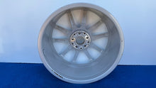 Laden Sie das Bild in den Galerie-Viewer, 1x Alufelge 19 Zoll 8.5" 5x112 31 5ET A2234011100 Mercedes-Benz W223 Rim Wheel FEL1273967629ay
