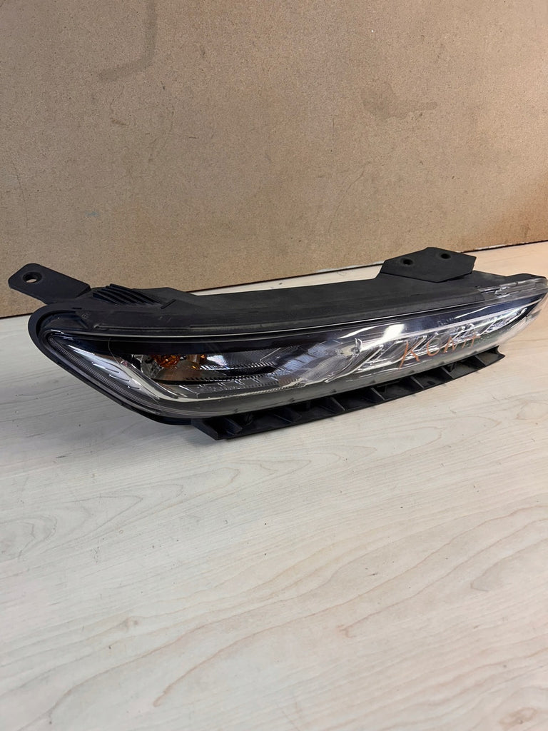 Frontscheinwerfer Hyundai Kona 92208J90 Rechts Scheinwerfer Headlight SCH3873741012ej