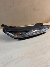 Load image into Gallery viewer, Frontscheinwerfer Hyundai Kona 92208J90 Rechts Scheinwerfer Headlight SCH3873741012ej