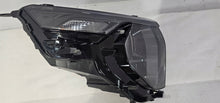 Laden Sie das Bild in den Galerie-Viewer, Frontscheinwerfer Ford Transit Courier R2X613W029 Rechts Scheinwerfer Headlight SCH8026873329fi