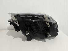 Load image into Gallery viewer, Frontscheinwerfer BMW X3 G01 G02 7466119 LED Ein Stück (Rechts oder Links) SCH8084035867qr