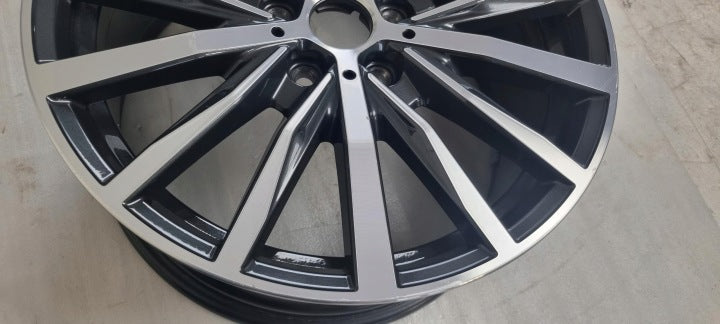 1x Alufelge 18 Zoll 8.0" 5x112 57ET Glanz Schwarz 6856089 BMW F44 1 F40 FEL4977787173dt