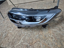 Laden Sie das Bild in den Galerie-Viewer, Frontscheinwerfer Renault Kadjar 260602051R Links Scheinwerfer Headlight SCH9212680512nd