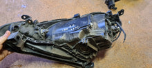 Laden Sie das Bild in den Galerie-Viewer, Frontscheinwerfer Honda Jazz Logo Rechts Scheinwerfer Headlight