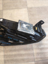 Load image into Gallery viewer, Frontscheinwerfer Ford Focus MX7B-13E015-ED Links Scheinwerfer Headlight SCH3966197237mh