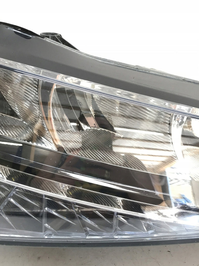 Frontscheinwerfer Skoda Scala 657941016A Full LED Rechts Scheinwerfer Headlight SCH1024421041vt