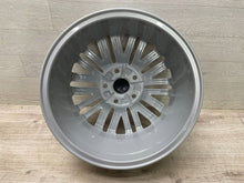 Laden Sie das Bild in den Galerie-Viewer, 4x Alufelge 16 Zoll 6.5" 5x112 46ET Glanz Silber 5G0601025AT VW Golf VII I FEL5985888095xv