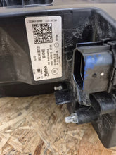 Load image into Gallery viewer, Frontscheinwerfer Seat Tarraco 5FJ941007D Full LED Links Scheinwerfer Headlight