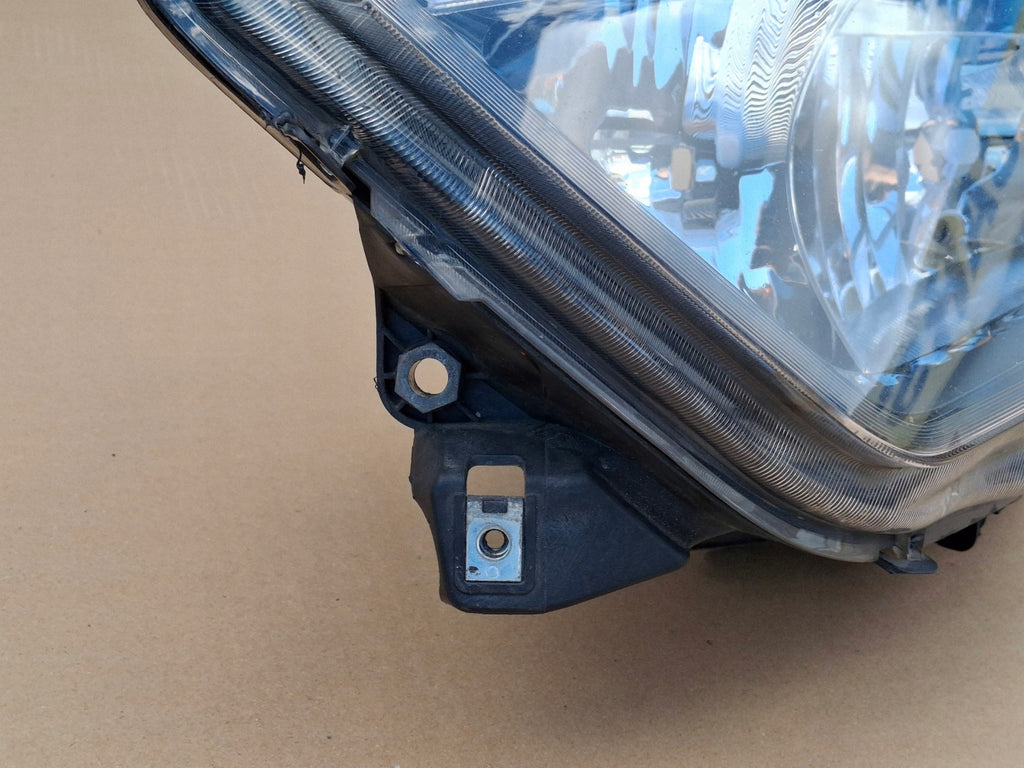 Frontscheinwerfer Iveco Daily IV 05802476874 Links Scheinwerfer Headlight SCH6835156563ka
