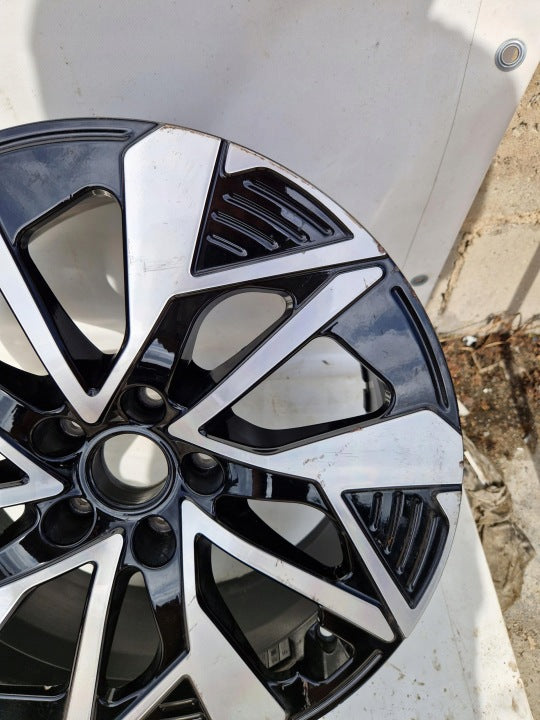 1x Alufelge 18 Zoll 7.5" 5x114.3 40ET PW457-42002 Toyota I Rim Wheel FEL6737055152zz