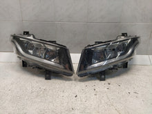 Laden Sie das Bild in den Galerie-Viewer, Frontscheinwerfer Iveco 58029054970 Full LED Ein Stück (Rechts oder Links) SCH8776862776mp