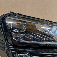 Laden Sie das Bild in den Galerie-Viewer, Frontscheinwerfer Skoda Karoq 59B941016B LED Rechts Scheinwerfer Headlight SCH2533743272dr