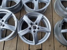 Laden Sie das Bild in den Galerie-Viewer, 4x Alufelge 16 Zoll 6.5" 5x112 46ET Glanz KBA51975 VW Golf Rim Wheel FEL9944229779kg
