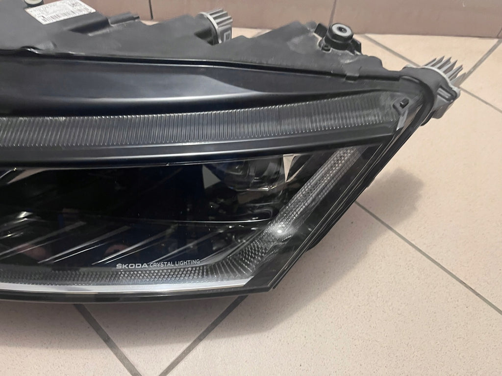 Frontscheinwerfer Skoda Octavia IV 5E4941015A LED Links Scheinwerfer Headlight SCH1359591835bm