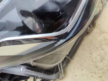 Laden Sie das Bild in den Galerie-Viewer, Frontscheinwerfer Toyota Corolla 81110-02T31-00 Rechts Scheinwerfer Headlight SCH6084527012qq