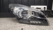 Laden Sie das Bild in den Galerie-Viewer, Frontscheinwerfer Renault Megane III 260102470R Rechts Scheinwerfer Headlight