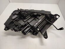Laden Sie das Bild in den Galerie-Viewer, Frontscheinwerfer Skoda Enyaq 5LB941016H Full LED Rechts Scheinwerfer Headlight