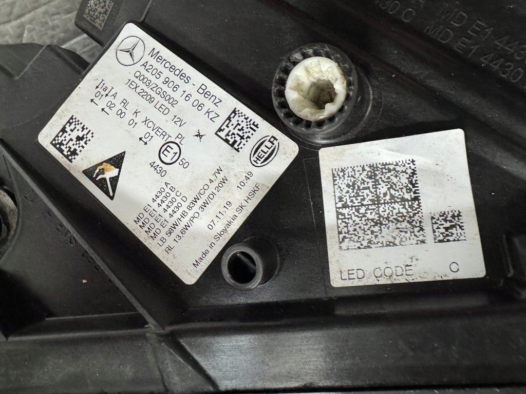 Frontscheinwerfer Mercedes-Benz W205 A2059061606 Rechts Scheinwerfer Headlight SCH6076604610lb