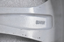 Laden Sie das Bild in den Galerie-Viewer, 1x Alufelge 18 Zoll 7.5&quot; 5x112 51ET Glanz Silber 6856068 BMW F39 X1 F48