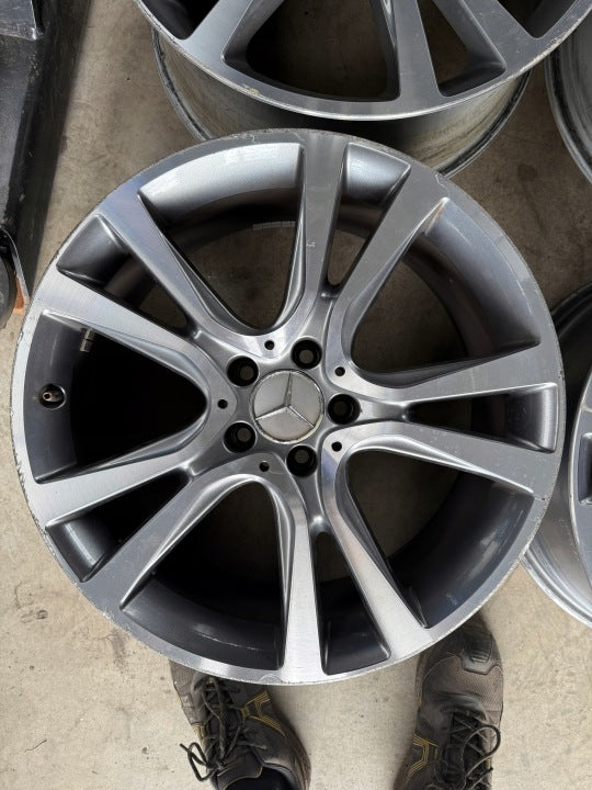 4x Alufelge 19 Zoll 8.0" 5x112 44ET Glanz Graphit A2074011902 Mercedes-Benz L Mg FEL2379467044oy