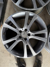 Load image into Gallery viewer, 4x Alufelge 19 Zoll 8.0" 5x112 44ET Glanz Graphit A2074011902 Mercedes-Benz L Mg FEL2379467044oy