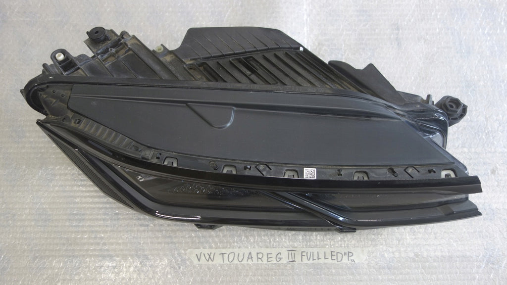 Frontscheinwerfer VW Touareg 761941082A LED Rechts Scheinwerfer Headlight