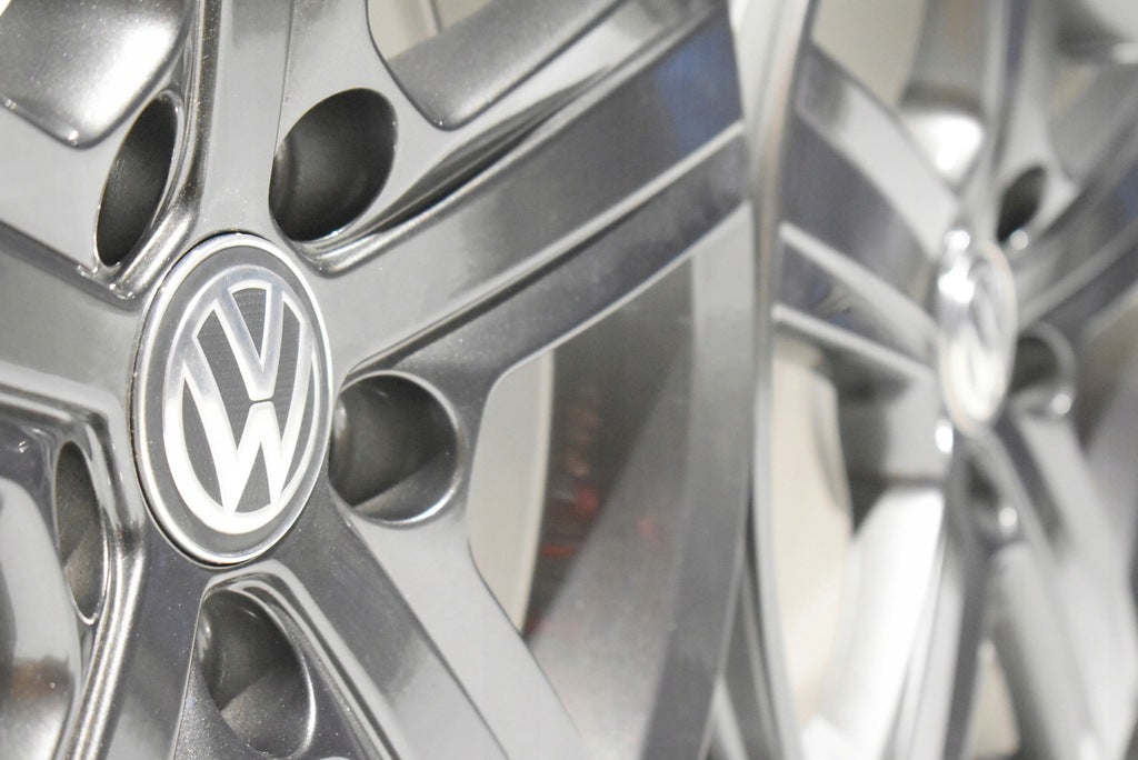 4x Alufelge 16 Zoll 6.5" 5x112 46ET Glanz Grau 5G0601025BP VW Touran Jetta FEL6423420275at