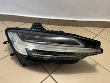 Load image into Gallery viewer, Frontscheinwerfer Volvo S60 V60 II 32347007 LED Rechts Scheinwerfer Headlight SCH2780519568ok