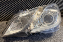 Laden Sie das Bild in den Galerie-Viewer, Frontscheinwerfer Mercedes-Benz A207 A2078200139 Links Scheinwerfer Headlight SCH9798751432va