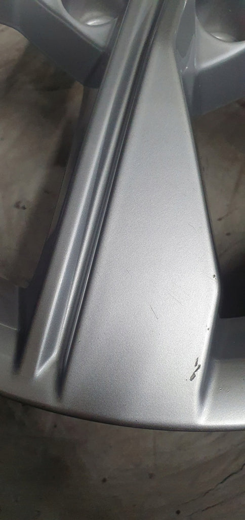 1x Alufelge 17 Zoll 7.5" 5x112 38ET Glanz Silber 8W0601025EH Audi A4 Rim Wheel FEL6610928656xt