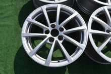 Laden Sie das Bild in den Galerie-Viewer, 4x Alufelge 17 Zoll 7.5" 5x112 36ET Glanz Silber 4K0601025 Audi A6 C7 B9 FEL9665231377ou