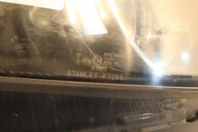 Laden Sie das Bild in den Galerie-Viewer, Frontscheinwerfer Honda Accord VIII I P7265 Rechts Scheinwerfer Headlight SCH7797584793nm