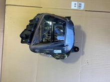 Laden Sie das Bild in den Galerie-Viewer, Frontscheinwerfer Hyundai Tucson N792112010 Links Scheinwerfer Headlight SCH5850919637tx