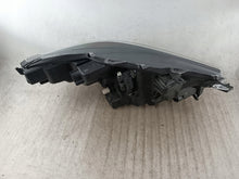 Load image into Gallery viewer, Frontscheinwerfer Toyota Yaris LED Ein Stück (Rechts oder Links) Headlight SCH2026723103jq