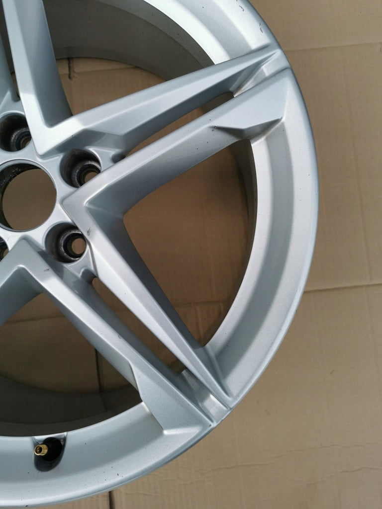 1x Alufelge 18 Zoll 8.0" 5x112 40ET Glanz Silber 8W0601025EC Audi A4 B9