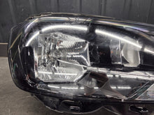 Laden Sie das Bild in den Galerie-Viewer, Frontscheinwerfer VW Transporter 90084427 Rechts Scheinwerfer Headlight SCH2357274957lt